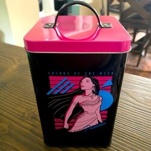 Disney’s Pocahontas Metal Container 🍃🍂
